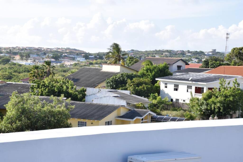 Cg Apartment - Turtuga Willemstad Eksteriør billede